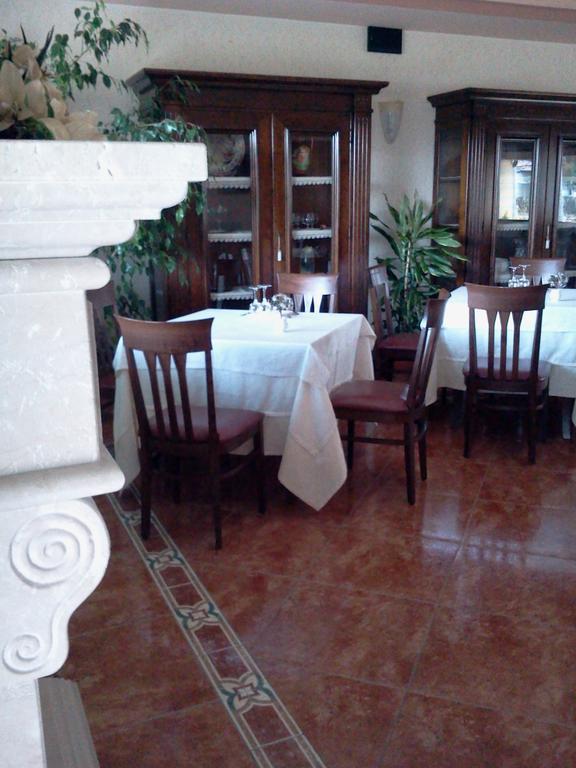 Albergo Al Portico Azzano Decimo Ngoại thất bức ảnh