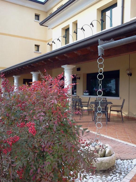 Albergo Al Portico Azzano Decimo Ngoại thất bức ảnh